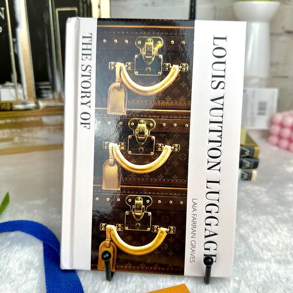 Louis Vuitton framed post card gift set The Story of Luggage Trunk book. - Picture 3 of 9